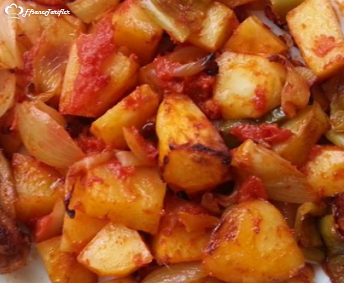 Fırında Soğanlı Patates Yemeği Tarifi Fırında Soğanlı Patates Yemeği Nasıl Yapılır