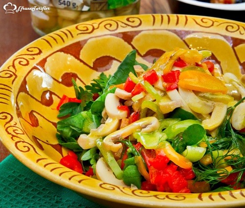 Pembe Soslu Mantar Salatası Tarifi Pembe Soslu Mantar Salatası Nasıl Yapılır