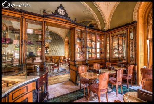 Cafe Gerbaud,1858 yılında, Henrik Kugler tarafından kurulmuş.Cafenin tasarımında dikkat çeken çokca mermer, bronz ve egzotik ağaçlardan elde edilen mobilyaların kullanılması. Avizeler ise Avusturya saraylarından esinlenerek dizayn edilmiş.