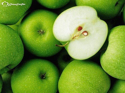 Her güne lezzetli bir elma ile başlasanız nasıl olurdu?Harika.Bu doktorlar ve beslenme uzmanları tarafından öneriliyor.Ayrıca özellikle kahvaltıda yulaf ezmesi ile tüketirseniz güne başlamak dört dörtlük