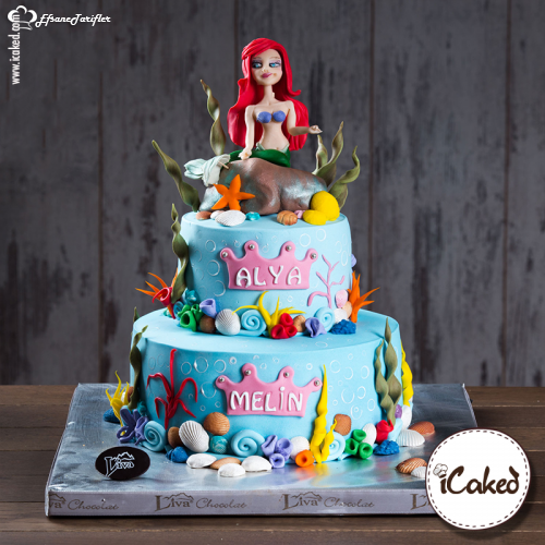 Disneyin güzel deniz kızı Ariel Liva mutfağını ziyaret etti, tıpkı senin tasarlayacağın güzel pastalar gibi.❤️ #icaked