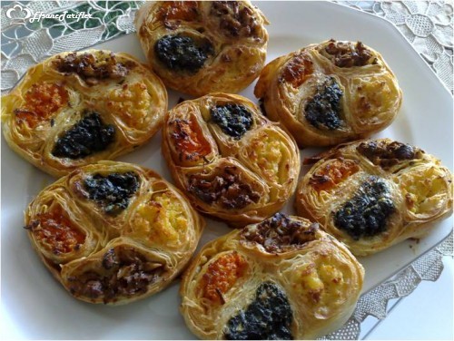 Renkli Börek Tarifi Renkli Börek Nasıl Yapılır