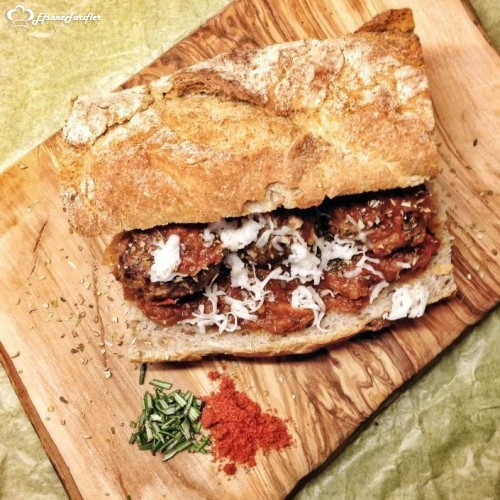 Ekmek Arası Köfte Tarifi Ekmek Arası Köfte Nasıl Yapılır