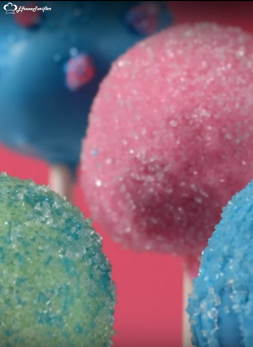 Renkli Şekerli Kek Topları Tarifi Renkli Şekerli Kek Topları Nasıl Yapılır