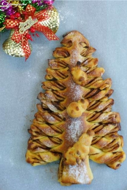 Nutella Yılbaşı Ağacı Ekmeği