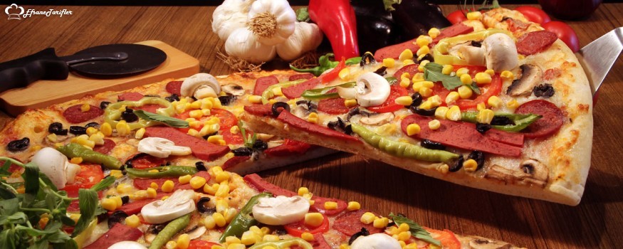 Ev Yapımı Karışık Pizza Tarifi Ev Yapımı Karışık Pizza Nasıl Yapılır