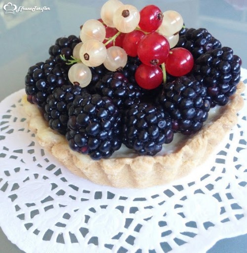 Böğürtlenli Tart Tarifi Böğürtlenli Tart Nasıl Yapılır