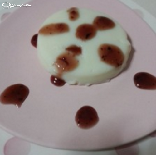 Diyet Panna Cotta Tatlı