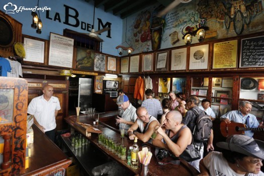 Çanlar Kimin İçin Çalıyor Adlı Eserin Yazarı Ernest Hemingway Dünyaca Ünlü Kokteyl Olan   Mojito yu bulduğu Mekan Havanada Bulunmaktadır.Bu Efsanevi Mekan La Bodeguita del Medio Bar...Bu Mekan Anlatılmaz Yaşanır...