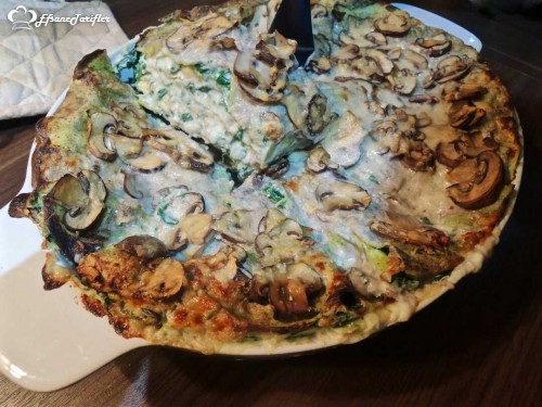 Ev Yapımı Vejeteryan Pizza...Bol Mantarlı :))