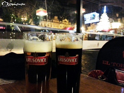 Çek Cumhuriyetinin Pilsen şehrinde hem bilgimiz  sarı birası aynı zamanda siyah biraları mutlaka deneyiniz. :)