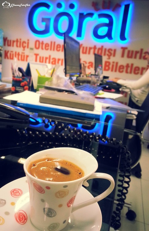 Ofiste Güne Başlarken Enfes bir Türk Kahvesi...