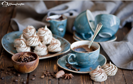 Farklı kahvelerden birtanesidir Menengiç Kahvesi,Yabani Antep fıstıklarının öğütülmesi ile elde edilir,Sade yada süt ile pişirebilirsiniz.