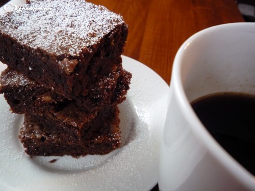 Americano nun aşkı canı her şeyi diyebiliriz Brownie...Olmazsa olmazı...Mutlaka denemelisiniz ...