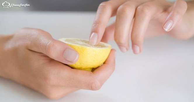 Çabuk kırılan ve incelen sağlıksız tırnaklar için Limon tam bir şifa kaynağıdır.Mümkün oldukça tırnaklarınızı limonla ovalayın. Bir süre sonra tırnaklarınız güçlenecek ve çabuk uzayacaktır.