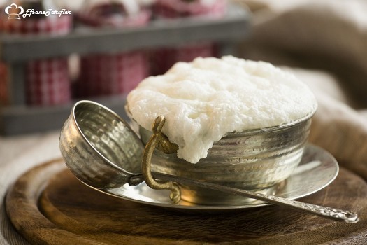 AYRAN  Orta Asya’dan Osmanlı saray mutfağına gelen ,Fatih döneminin şairlerinden Molla İzari tarafından şerbet-i mast yani yoğurt şerbeti olarak tanımlanıyor.